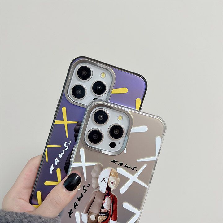 カウズ kaws スマホケース